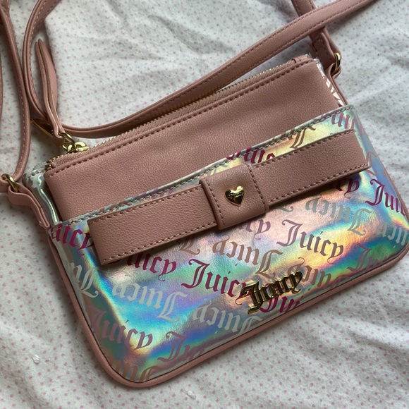 Juicy couture peek a bow Crossbody pink holo logo NEW - Picture 2 of 16